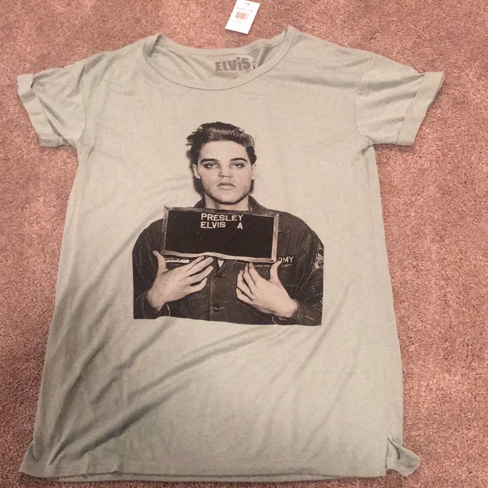 !SALE! ONE DAY ONLY! Elvis Presley T-Shirt